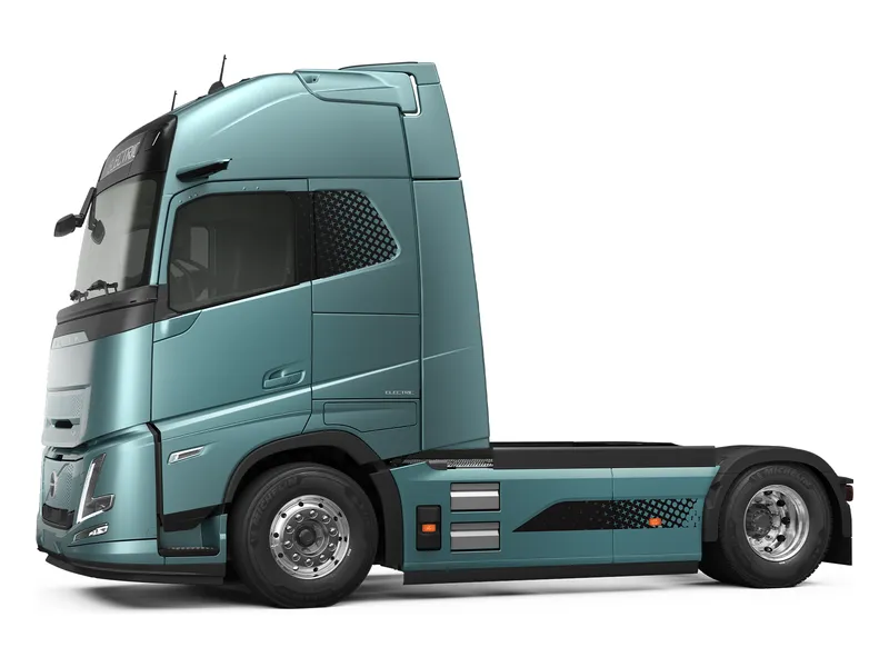 Volvo FH Aero Electric Extended Range electric semi truck