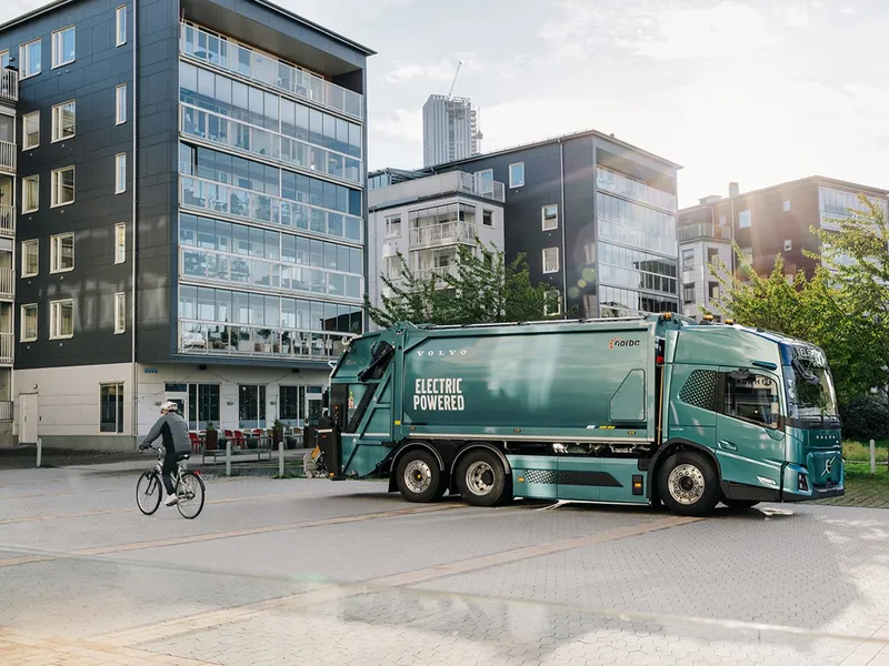 Volvo FM Low Entry electric refuse truck